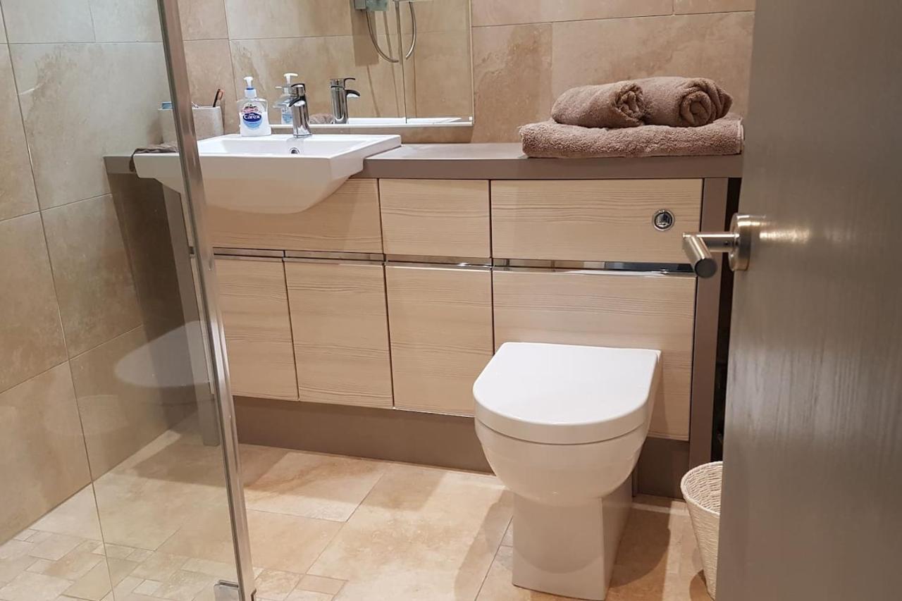 3 Bedroom Deganwy Sea View Beach House Ll31 Extérieur photo