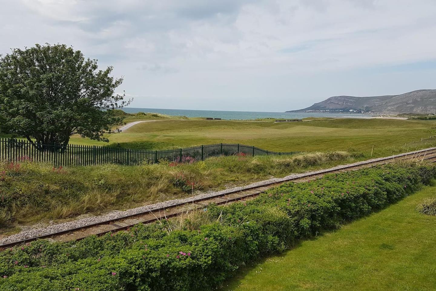 3 Bedroom Deganwy Sea View Beach House Ll31 Extérieur photo